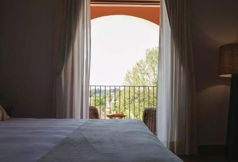 اتاق استاندارد با چشمانداز, Can Arabí Adults Only