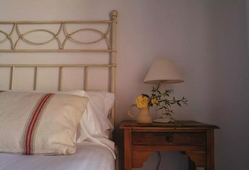 اتاق استاندارد با چشمانداز, Can Arabí Adults Only