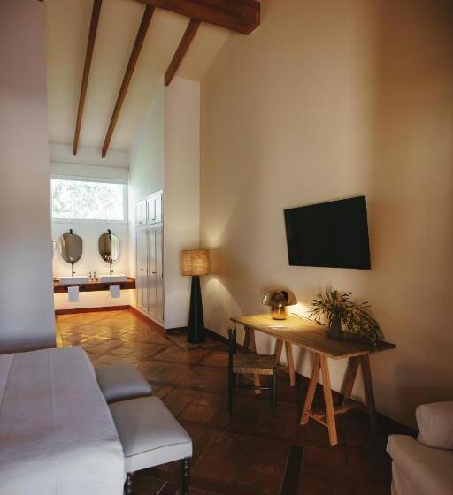 套房, Can Arabí Adults Only