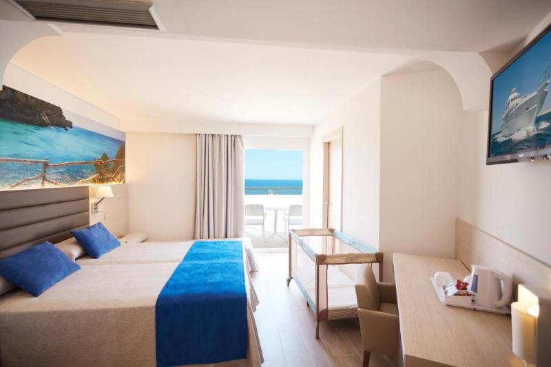 オーシャンビュースーペリアールーム, Invisa Hotel Club Cala Verde