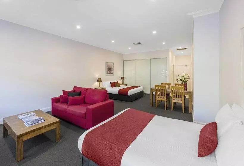 スタンダードスタジオ, Nesuto Woolloomooloo