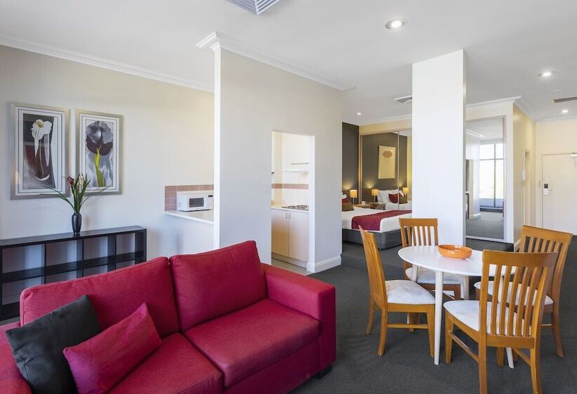 Студия Стандарт, Nesuto Woolloomooloo