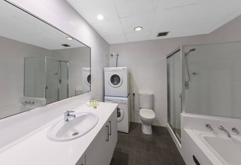 Студия Стандарт, Nesuto Woolloomooloo