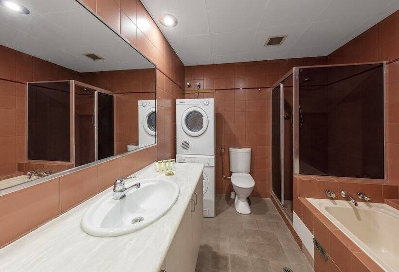 Студия Стандарт, Nesuto Woolloomooloo