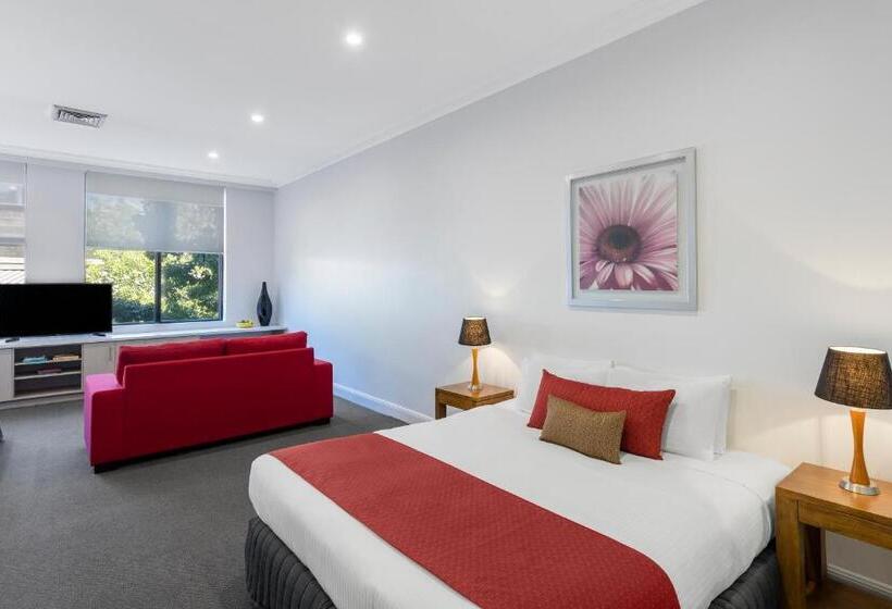 Студия Стандарт, Nesuto Woolloomooloo