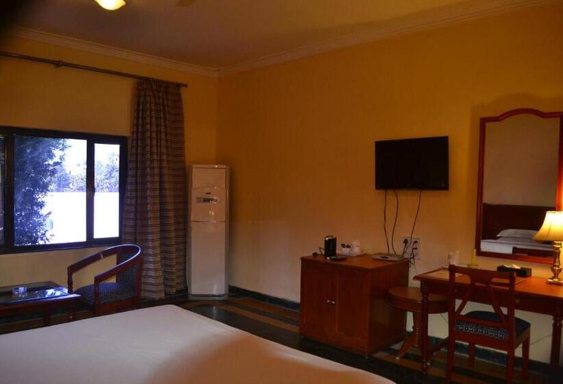 豪华单人间, The Royal Residency