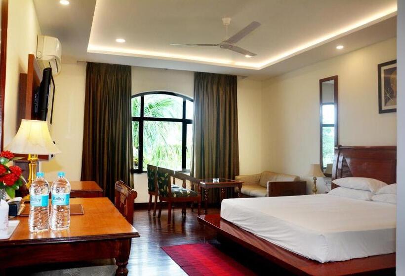 豪华房间, The Royal Residency