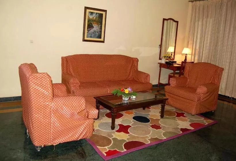 سوییت, The Royal Residency