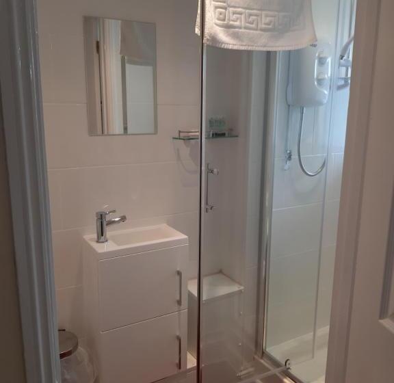 스탠다드 룸, The Swan