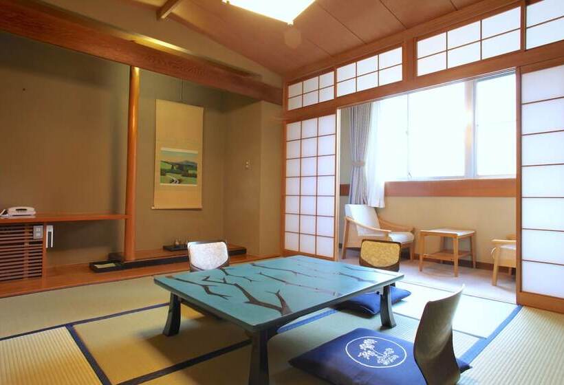 اتاق استاندارد با چشم‌انداز کوهستان, Kamikouchi Hotel Shirakabaso