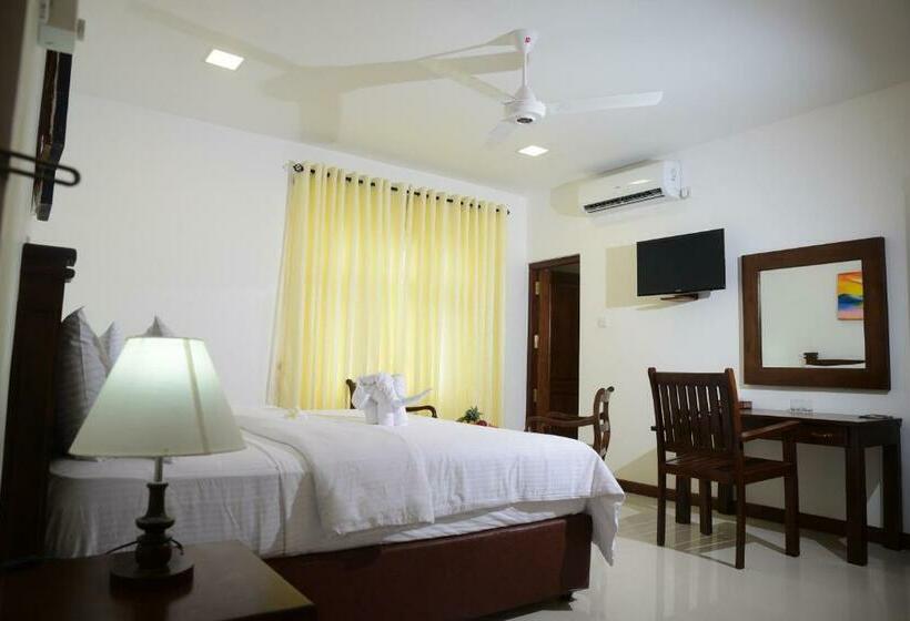 Номер Superior, Hikka Sandy Pearl Beach Resort