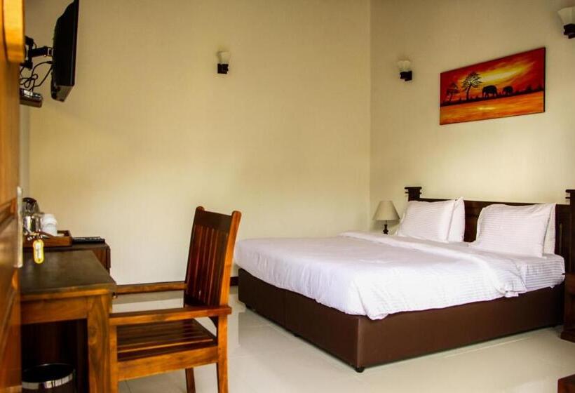 Номер Deluxe, Hikka Sandy Pearl Beach Resort