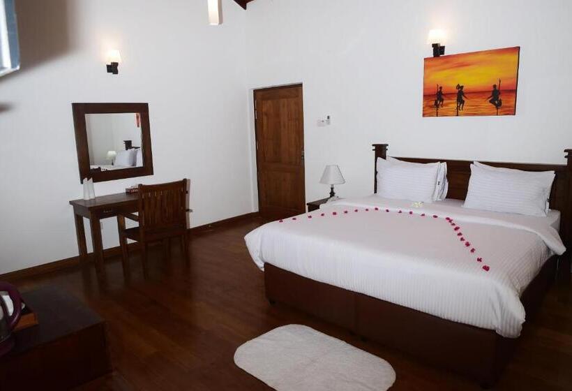 Люкс Deluxe Вид на Море, Hikka Sandy Pearl Beach Resort