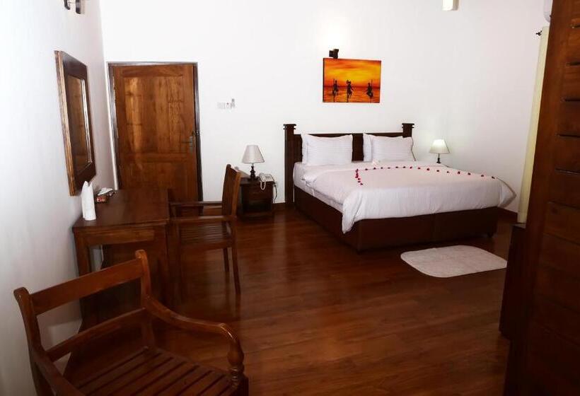 Люкс Deluxe Вид на Море, Hikka Sandy Pearl Beach Resort