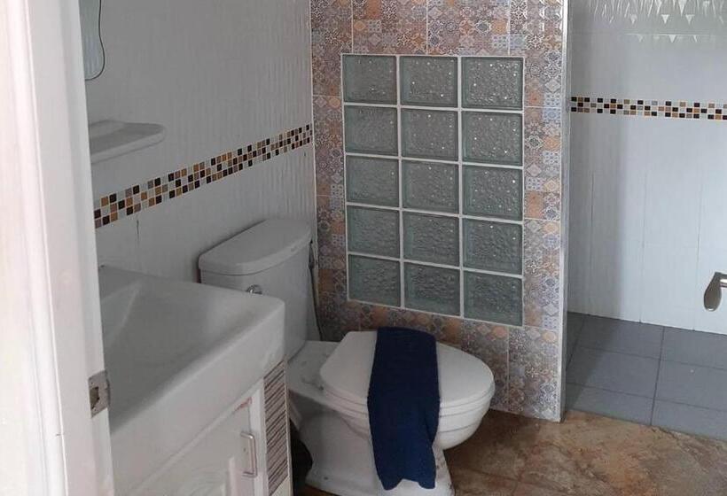 Номер Стандарт Вид на Бассейн, Phenwaree Amphawa Resort