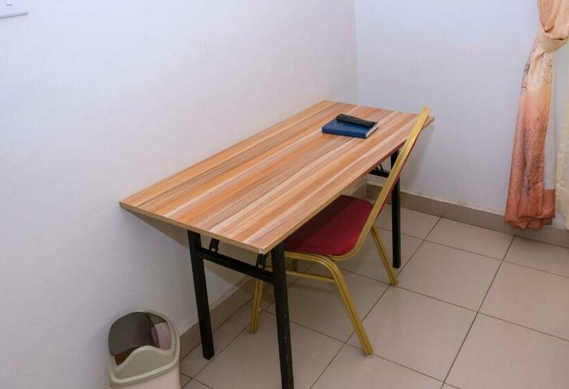 اتاق استاندارد, Relief Motel