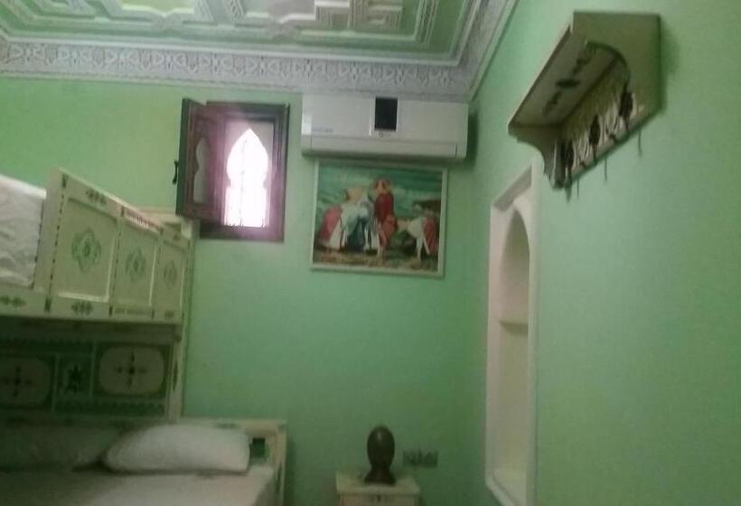 חדר סטנדרט לשלושה, Dar Aldea