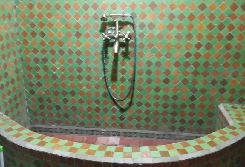 חדר סטנדרט לשלושה, Dar Aldea