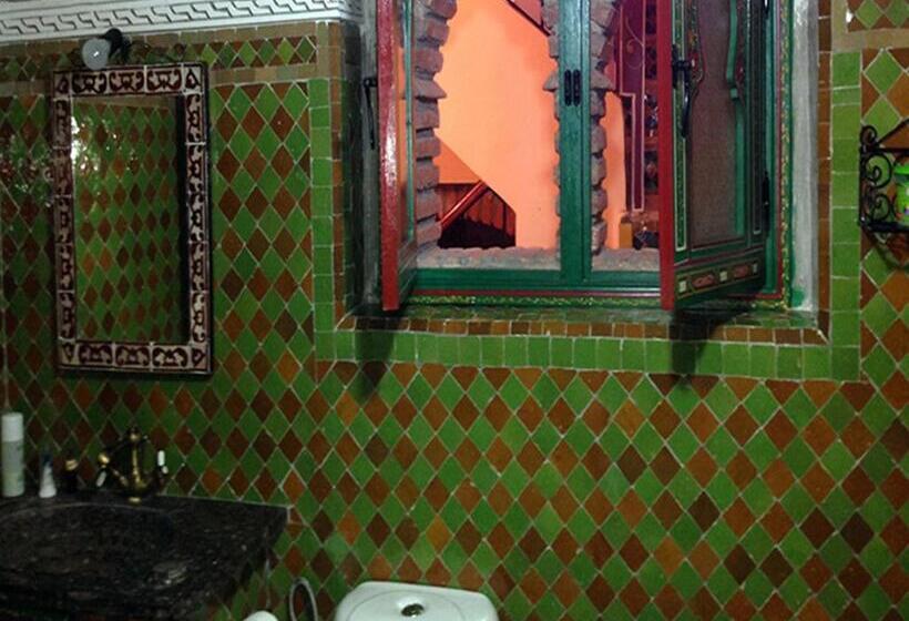 חדר סטנדרט לשלושה, Dar Aldea