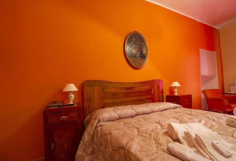 غرفة قياسية لذوى الاحتياجات الخاصة, Locanda Degli Illustri