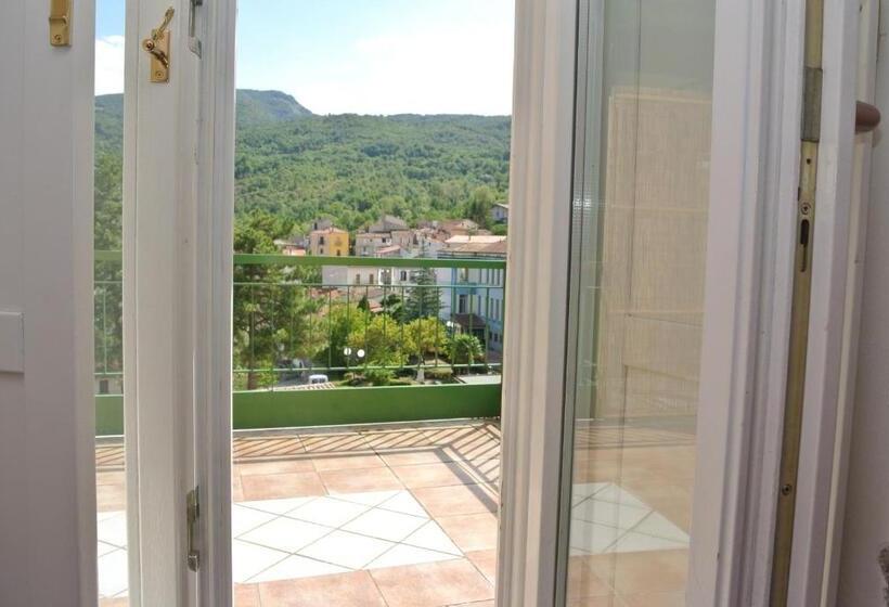 غرفة قياسية, Locanda Degli Illustri