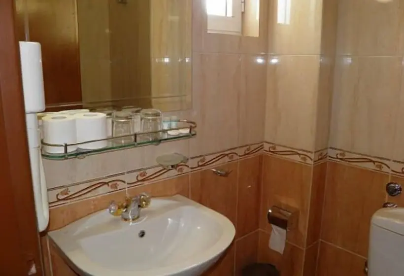 Chambre Supérieure Individuelle, Meletiou