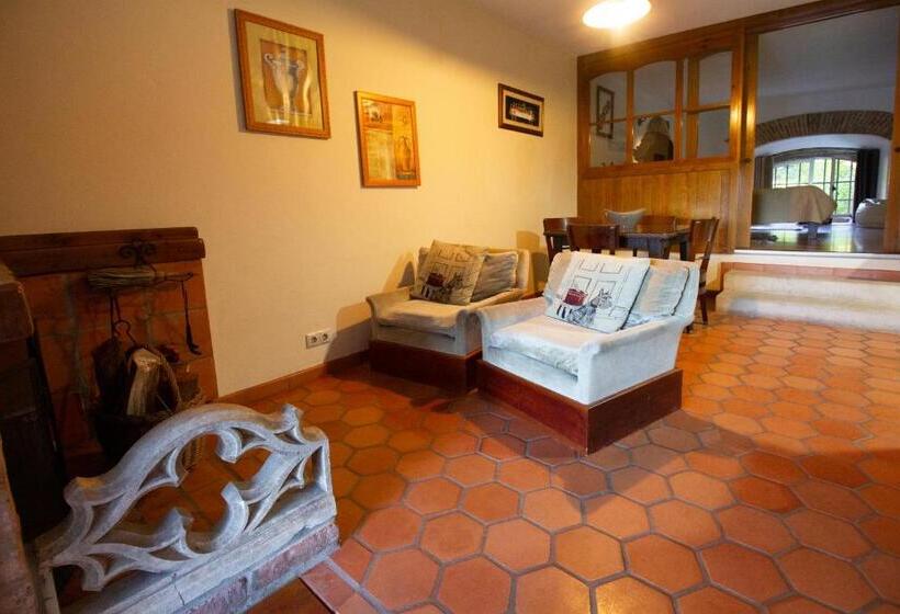 스탠다드 스튜디오 킹침대, Quinta De Rio Alcaide