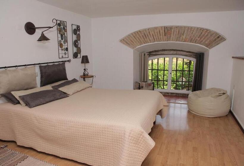 스탠다드 스튜디오 킹침대, Quinta De Rio Alcaide