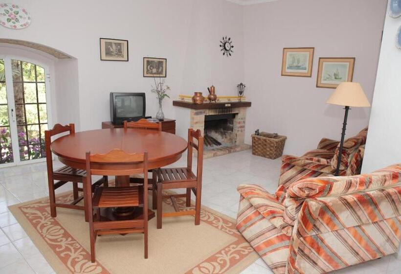 패밀리 스튜디오, Quinta De Rio Alcaide