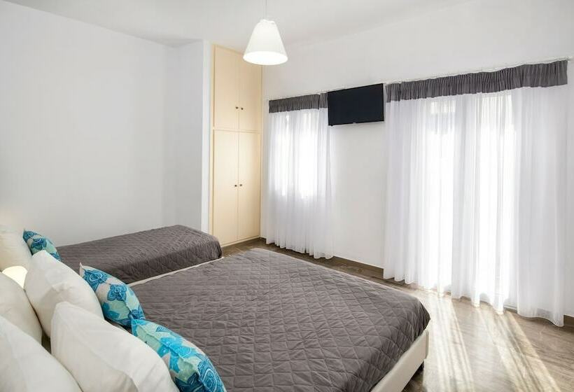 Chambre Triple Economy, Villa Kavallaris & Apartments