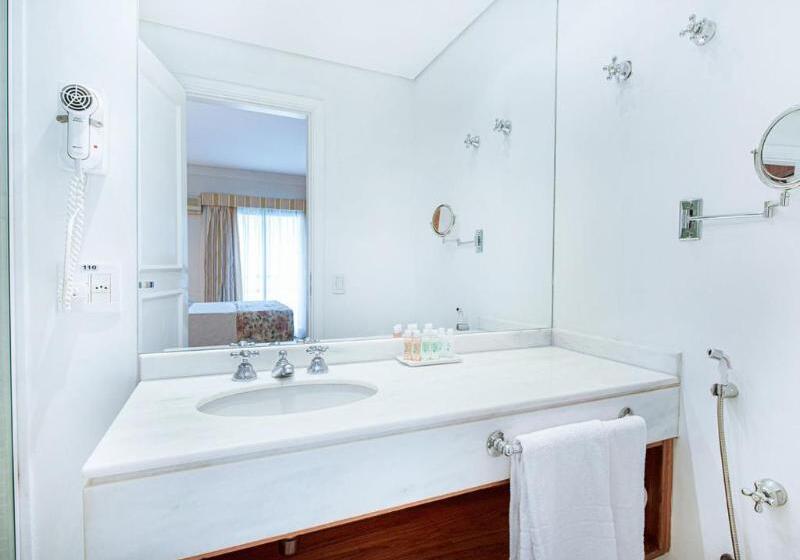 غرفة قياسية ثلاثية, Casa Hill Resort