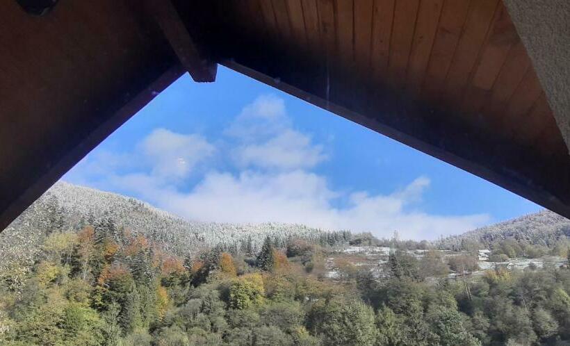 سوییت جونیور با بالکن, Girska Sonata Hotel & Apartments