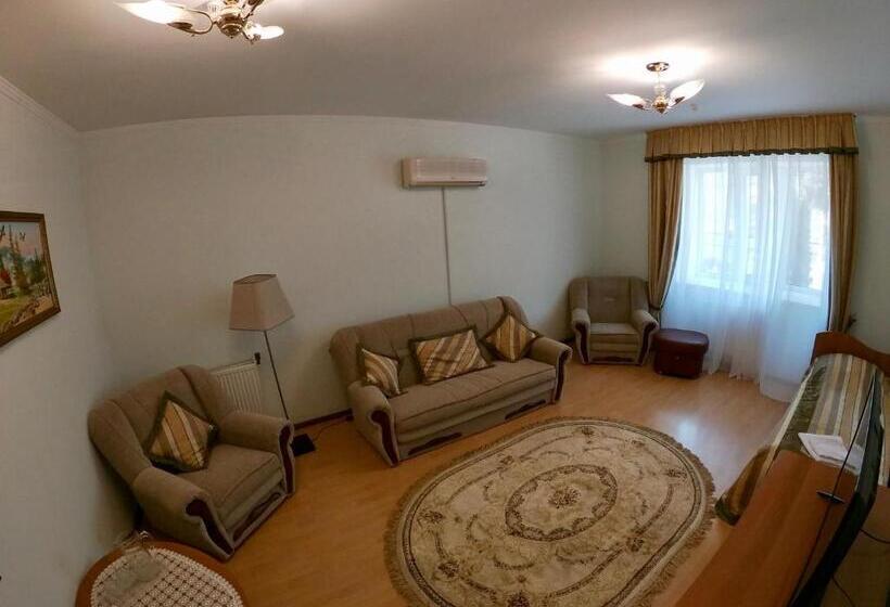 스탠다드 트리플 룸, готель мараморош