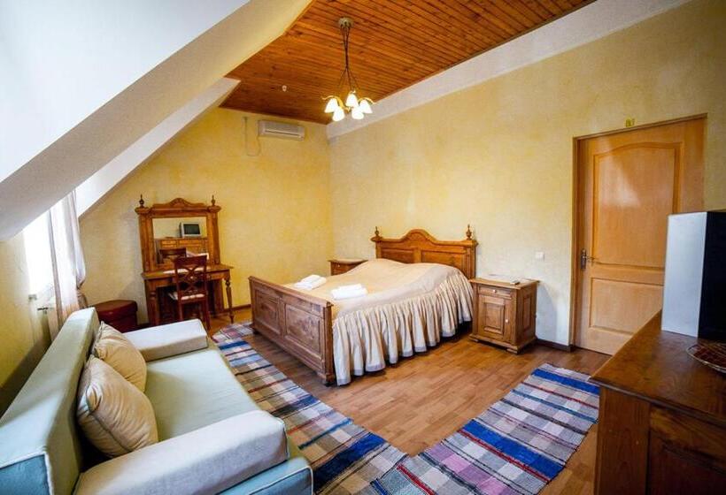 주니어 스위트, готель мараморош