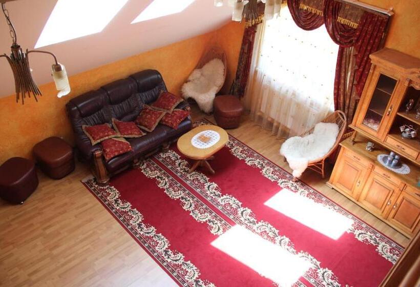 Suite Duplex, готель мараморош