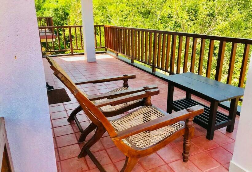Номер Стандарт Вид на Озеро, Ashansa Lagoon Resort