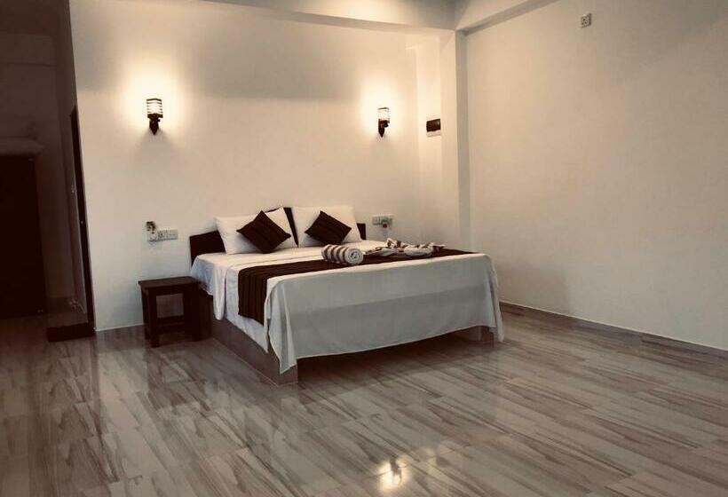 Номер Стандарт Вид на Озеро, Ashansa Lagoon Resort