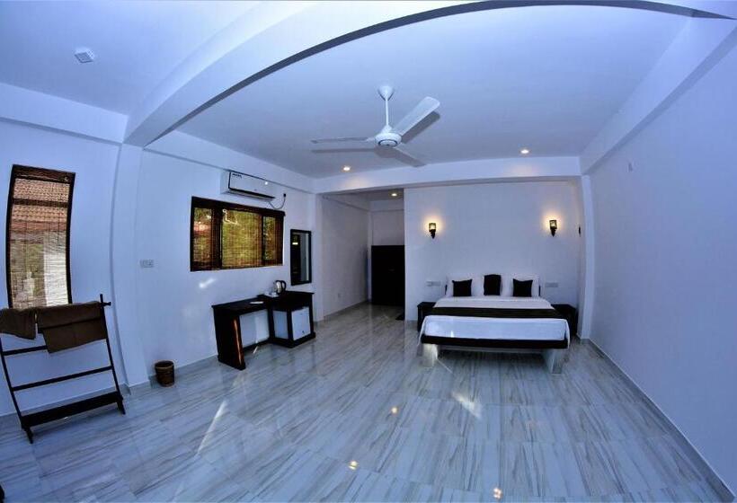 Номер Стандарт Вид на Озеро, Ashansa Lagoon Resort