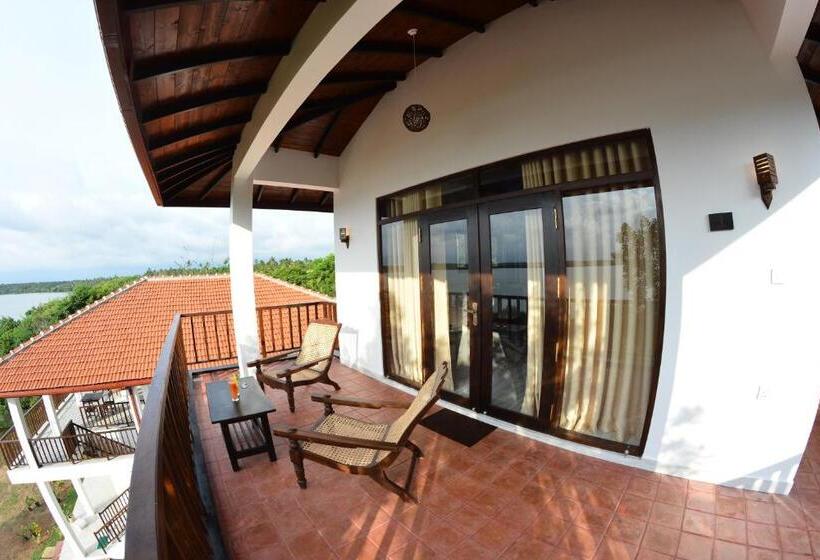 Номер Стандарт Вид на Озеро, Ashansa Lagoon Resort