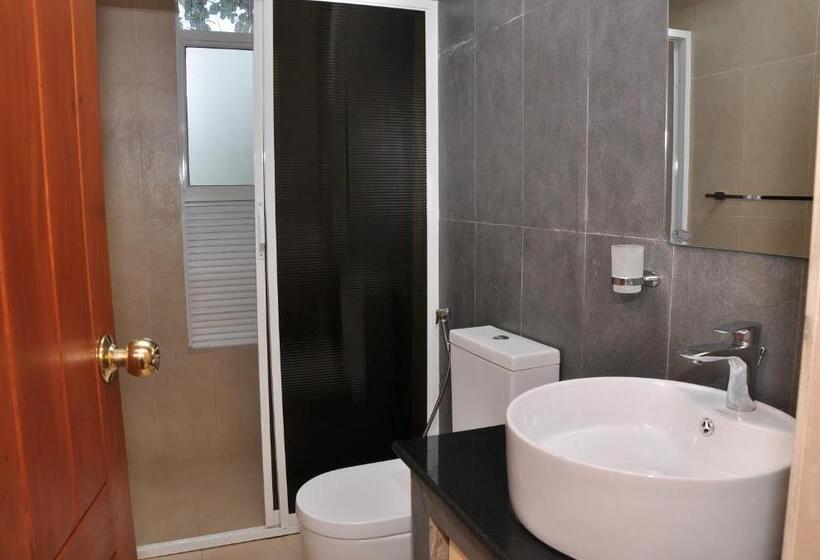 스탠다드 룸, Grindlays Regency