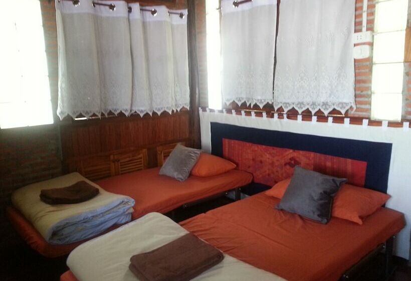 Апартаменты 2 Спальни, Rim Nam Kong Homestay & Campsite