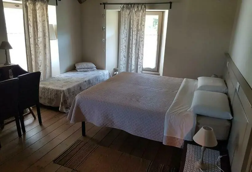 デラックスの4人部屋, La Carosera