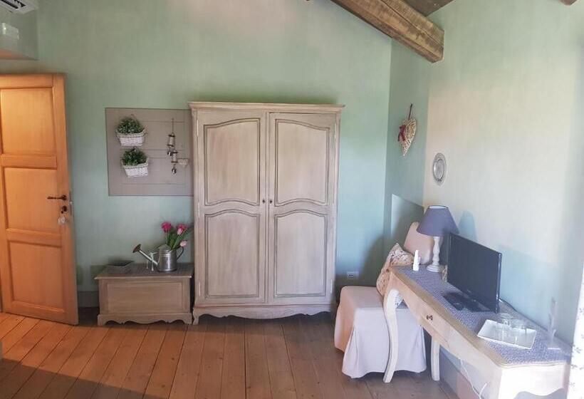 Номер Стандарт, La Carosera