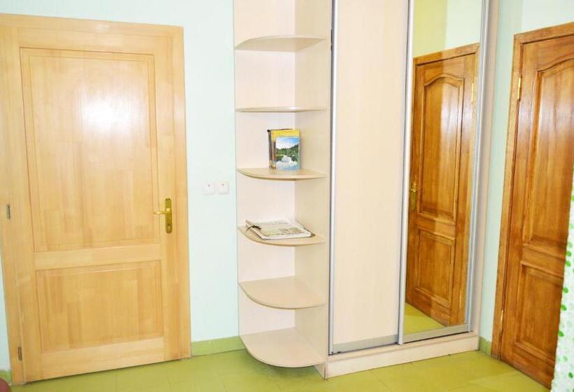 Трехместный Номер Deluxe, Agio