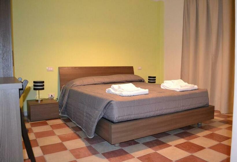 غرفة قياسية, Magia Del Turano