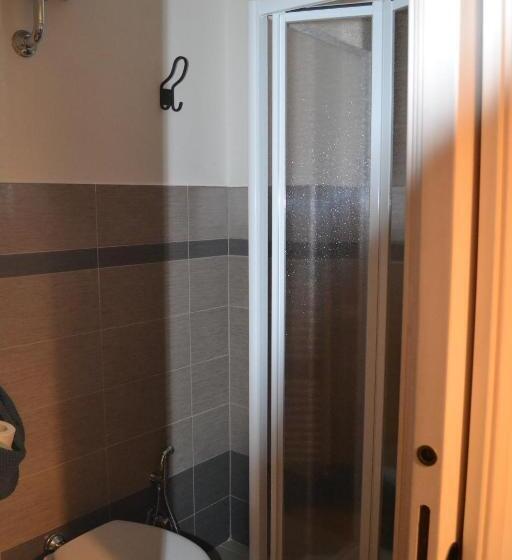 غرفة قياسية فردية, Magia Del Turano