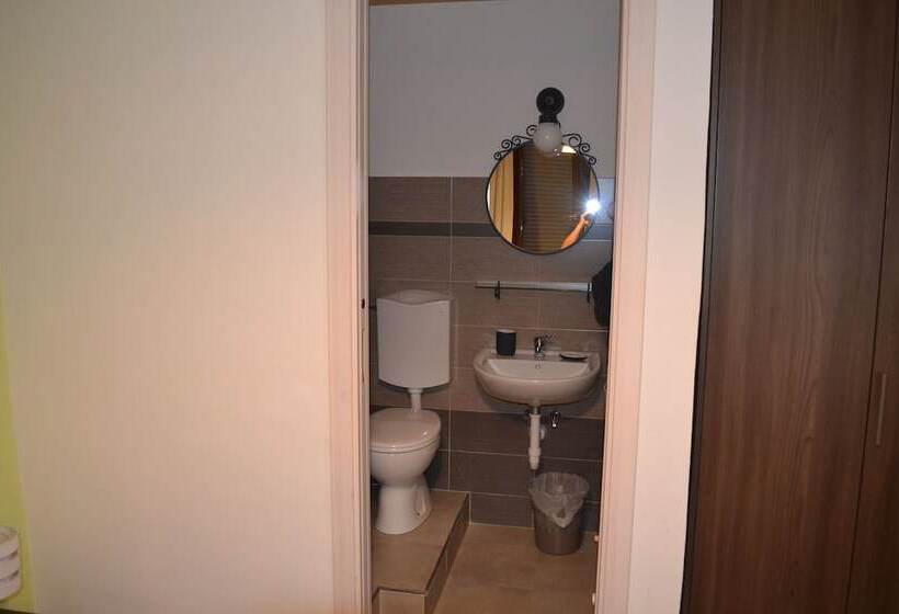 غرفة قياسية فردية, Magia Del Turano