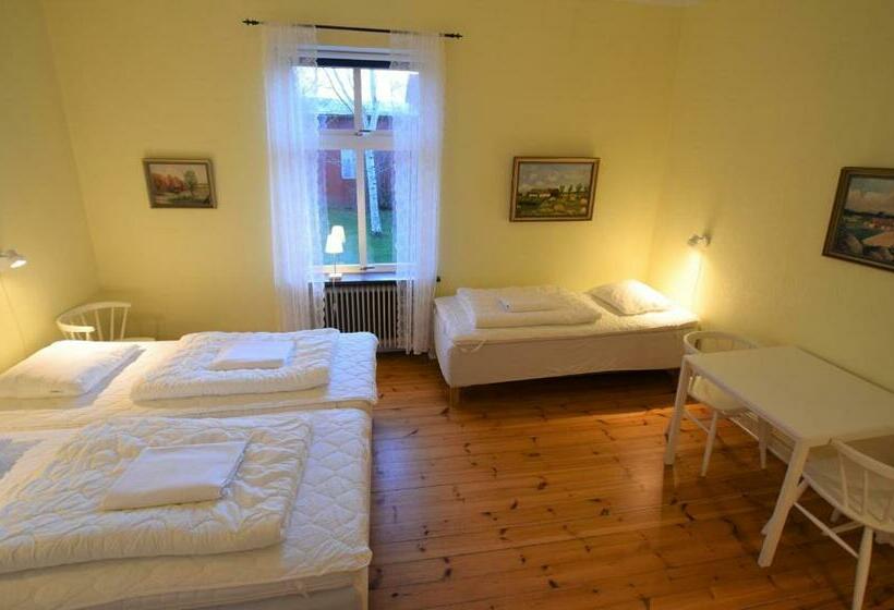 标准三人间共用浴室, Bläsinge Gård Kullabygden