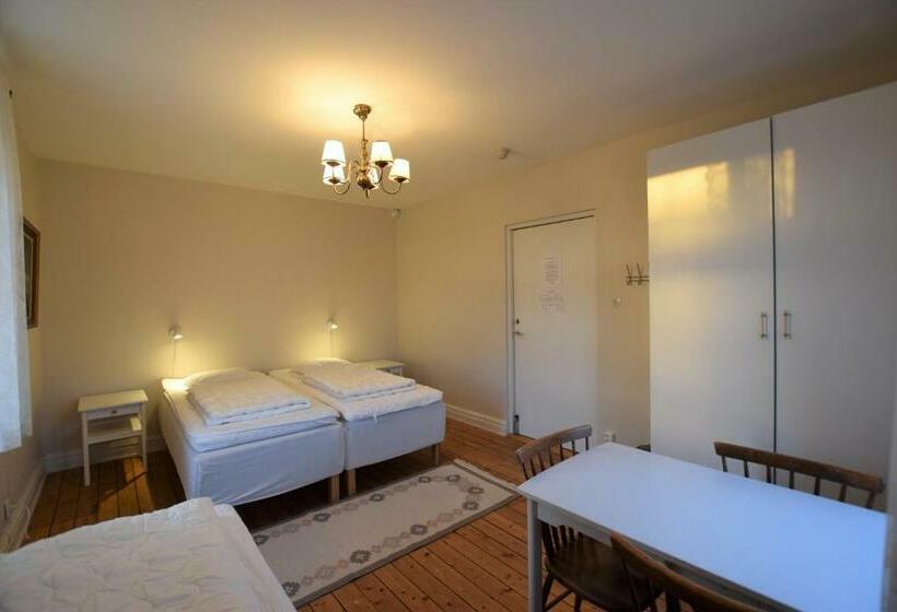 标准三人间共用浴室, Bläsinge Gård Kullabygden