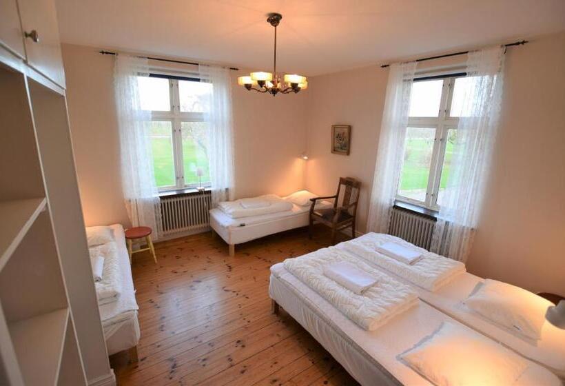 标准四人间共用浴室, Bläsinge Gård Kullabygden